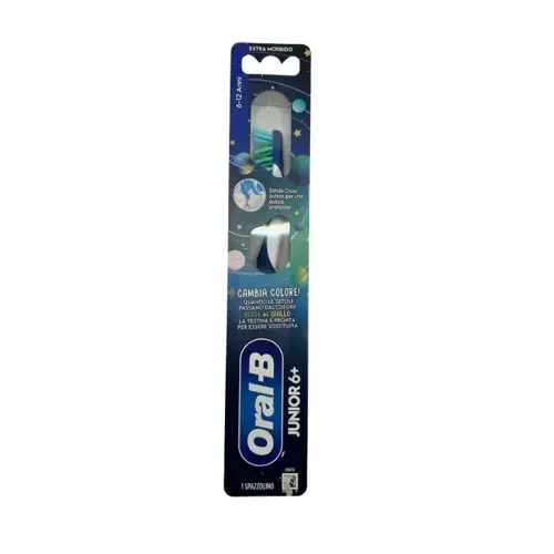 Oral-B Junior 6+ – Spazzolino Bambini 6-12 Anni